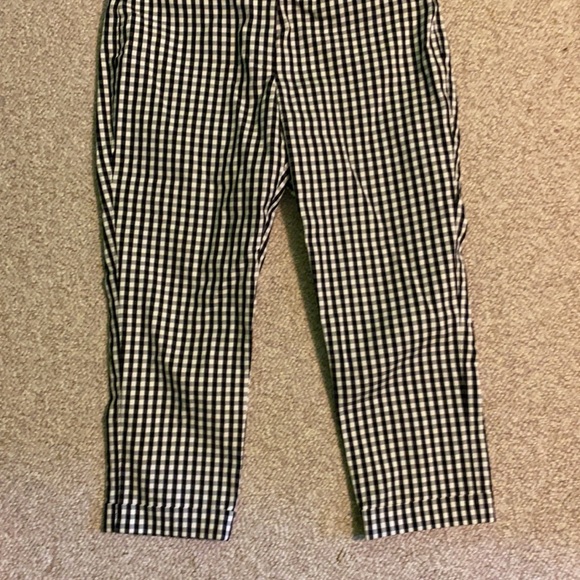 White House Black Market Slim Crop Pants - Picture 4 of 6